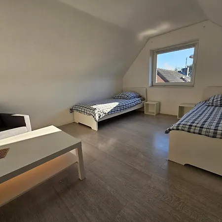 Gepflegte Monteurwohnung In Apartment *