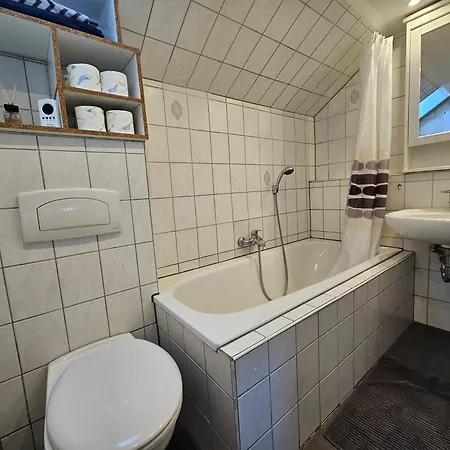 Apartment Gepflegte Monteurwohnung In Rommerskirchen